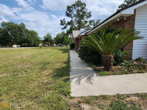 174 Andrea St, Baxley, GA 31513-7139
