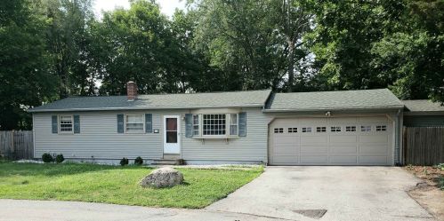 11 Seminole Dr, Nashua, NH 03063-3518