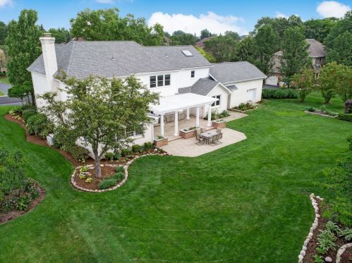 480 81 St, Willowbrook IL  60527-5985 exterior