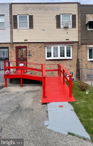 2113 13th St, Philadelphia, PA 19148-2915