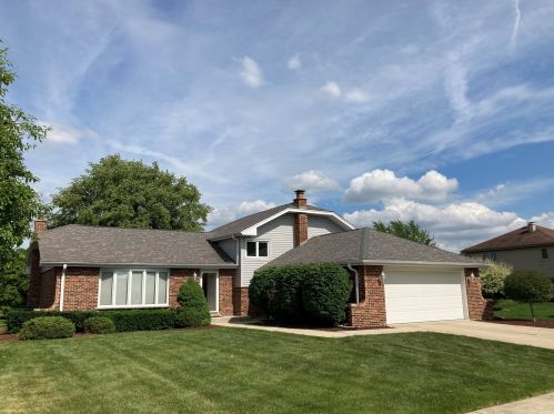 15327 Royal Foxhunt Rd, Orland Park, IL 60462-3846
