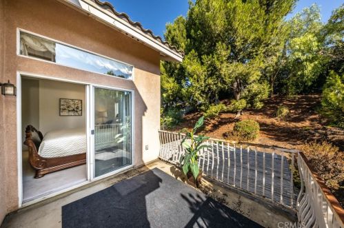 7551 Hollow Oak Rd, Anaheim CA  92808-1429 exterior