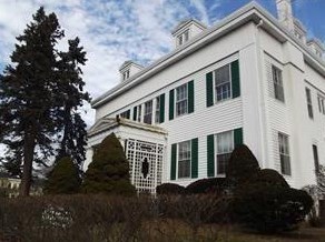 18 Elm St, Westerly RI  02891-2126 exterior