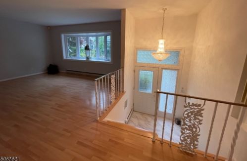 142 Mitchell St, Town Center, NJ 07052-4556