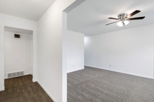 2612 Avenida Loop, Irving TX  75062-5131 exterior