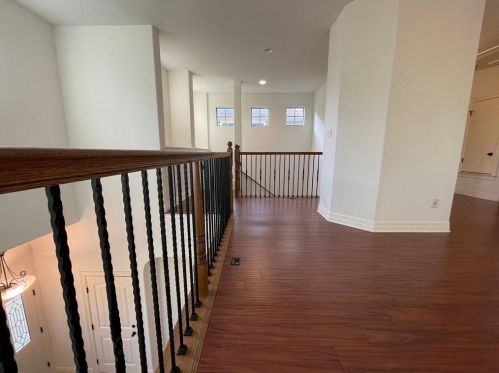 1806 Crown Dr, Austin TX  78745-1791 exterior
