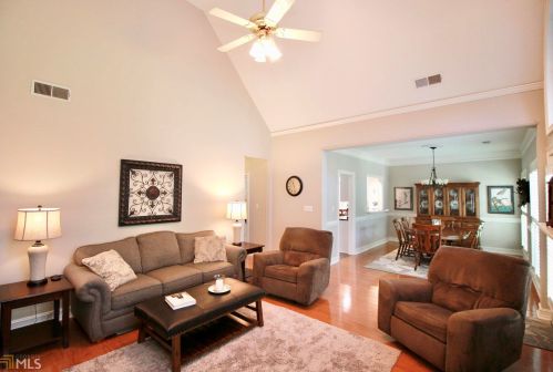 156 Wexford Ct, Stockbridge GA  30281-6306 exterior