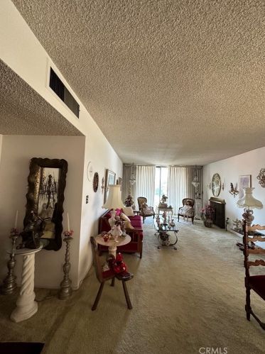 1401 Valley View Rd, Glendale CA  91202-1751 exterior