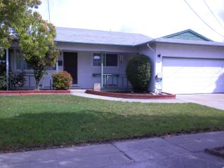 35520 Cabrillo Dr, Fremont CA  94536-5402 exterior