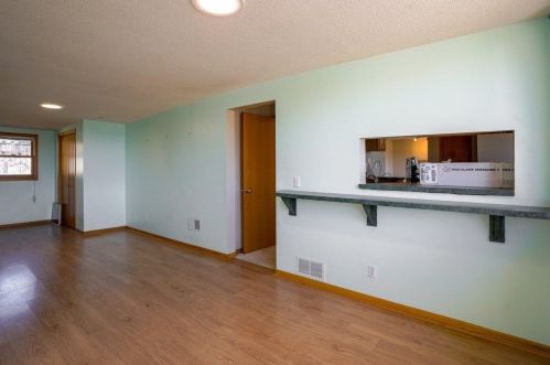 506 2nd Ave, Saint Paul MN  55112-6824 exterior