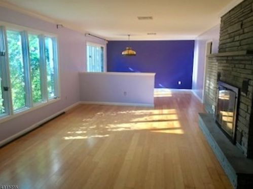 15 Baileys Mill Rd, Morristown, NJ 07960-6605