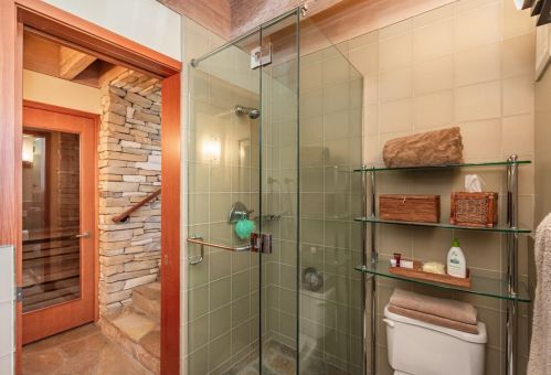 1721 Grouse Rdg, Truckee CA  96161-4033 exterior