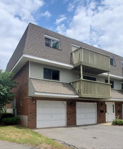 158 Churchill Dr, Hartford, CT 06111-4004