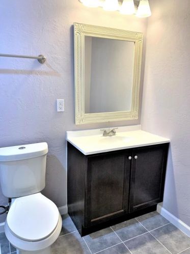 1221 Fairmont St, Irving TX  75062-6653 exterior