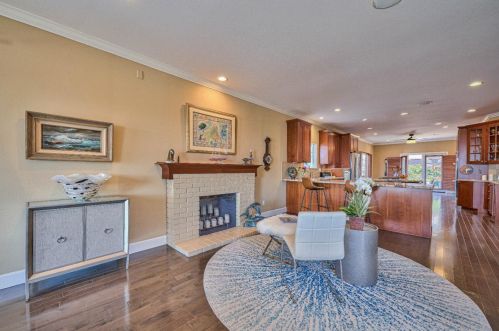 1312 Flores St, Seaside CA exterior