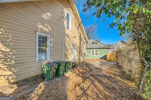 446 Holderness St, Atlanta GA  30310-1758 exterior