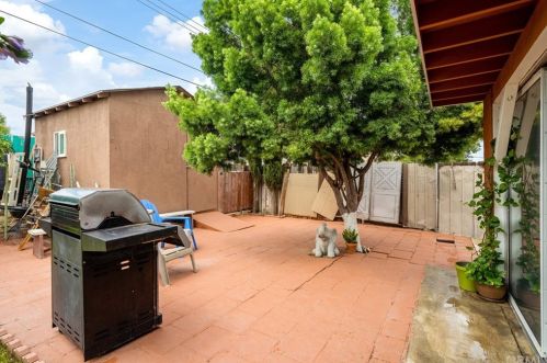 10462 Hole Ave, Riverside CA  92505-1620 exterior