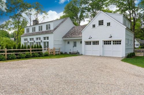 3 Old Kings Hwy, Norwalk CT  06850-1128 exterior