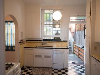 300 Upper Ter, San Francisco CA  94117-4518 exterior