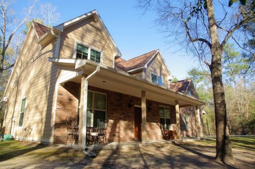 571 Private Road 635, Mont Belvieu, TX 77535
