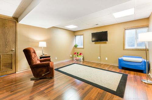 124 Mclaren Dr, Sycamore IL  60178-2255 exterior