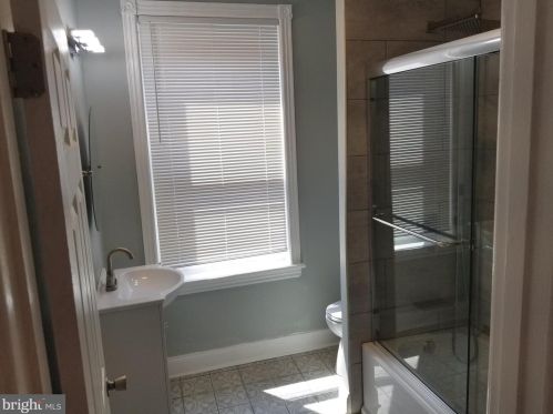 779 44 St, Philadelphia PA 19104-2939 exterior