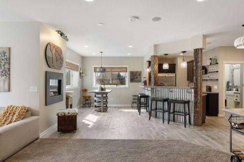 2488 Fieldstone Curv, Saint Paul MN  55129-6209 exterior