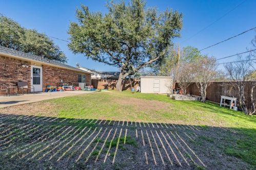 6440 Buckingham Trl, Fort Worth TX  76182-5005 exterior