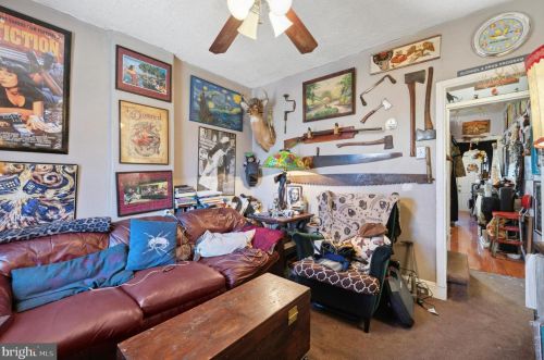 2511 Gordon St, Philadelphia, PA 19132-4218