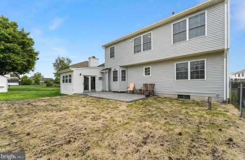 61 Andover Way, Trenton NJ  08610-1201 exterior