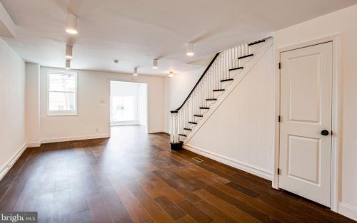 1053 52nd St, Philadelphia, PA 19143-4215