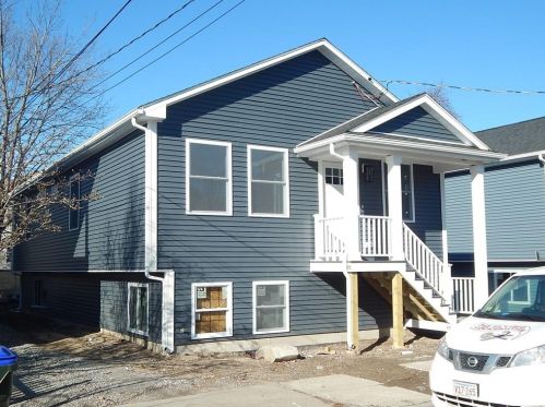 17 Homer St, Providence, RI 02905-1320