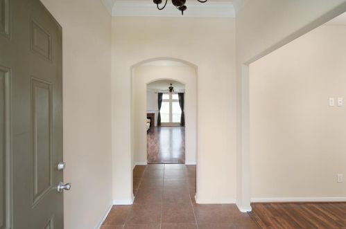 9960 Yearling Pl, Conroe, TX 77385-2020