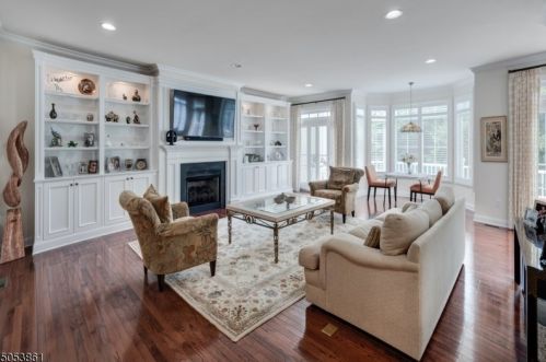 36 Metzger Dr, Town Center, NJ 07052-6630