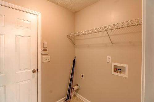 2027 Briar Creek Ct, Conyers GA  30012-7124 exterior