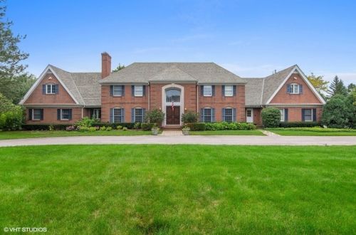 460 Edgewood Ln, Northfield, IL 60093-2748