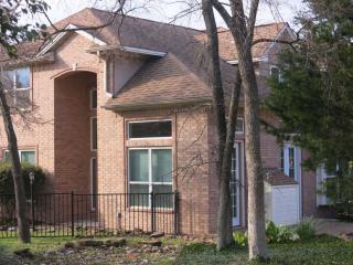 315 Chimney Hill Dr, College Station, TX 77840-1831