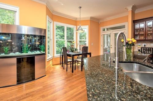 205 Fieldsborn Ct, Atlanta GA  30328-1039 exterior