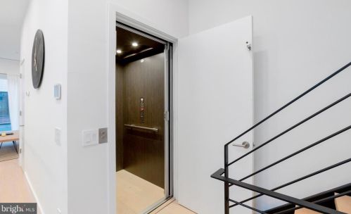 123 23 St, Philadelphia PA 19121-1329 exterior