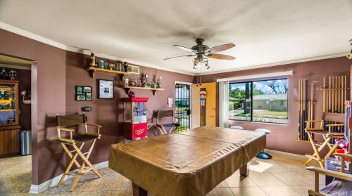 10075 Hedrick Ave, Riverside CA  92503-2377 exterior