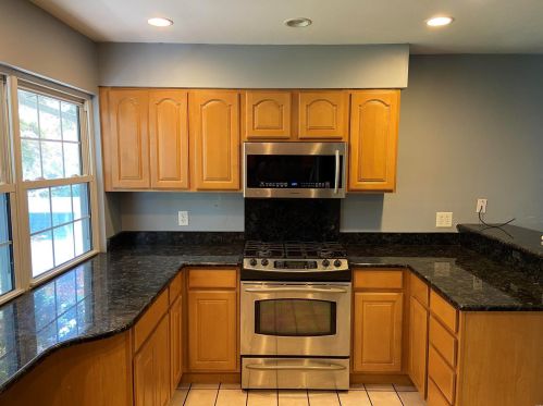 5228 Ville Maura Ct, Hazelwood, MO 63042-1650