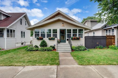1383 Juliet Ave, Saint Paul MN  55105-2502 exterior