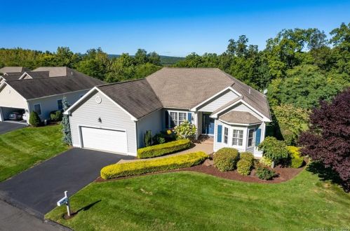 70 Sea Green Dr, Kensington, CT 06037-4087