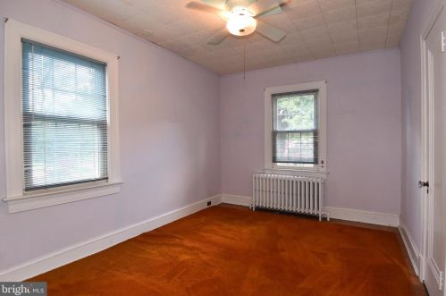 2013 Glen Ross Rd, Silver Spring MD 20910-2125 exterior