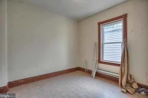 225 Juniata St, Lancaster PA  17602-4515 exterior