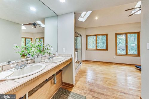 9701 Brunett Ave, Silver Spring MD 20901-3235 exterior