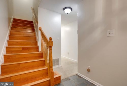 7 Grace Church Ct, Silver Spring MD  20910-2161 exterior