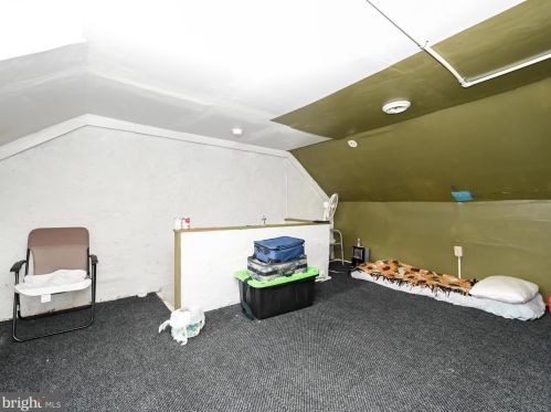 413 Howard Ave, Lancaster PA  17602-4419 exterior