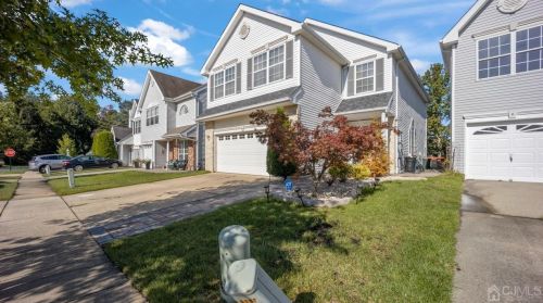 4 Tall Oaks Ct, Old Bridge, NJ 08857-3525