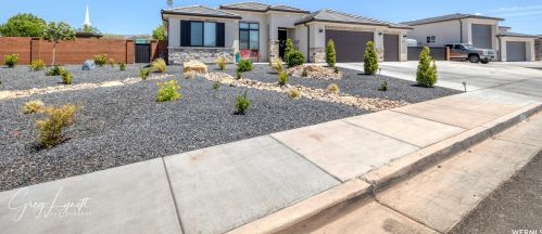 917 Pioneer Rd, Saint George, UT 84790-7477